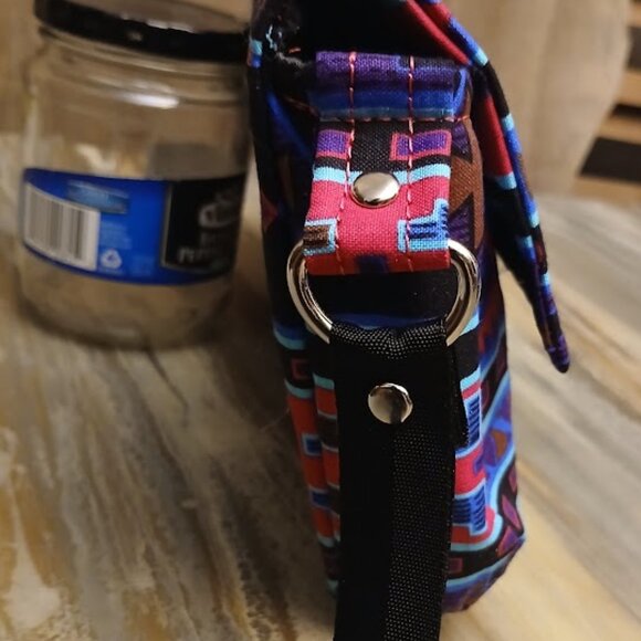 New Southwestern Rhinestone Clutch Wristlet Purse Pink Aqua Black Sarape Stripe - Picture 6 of 9